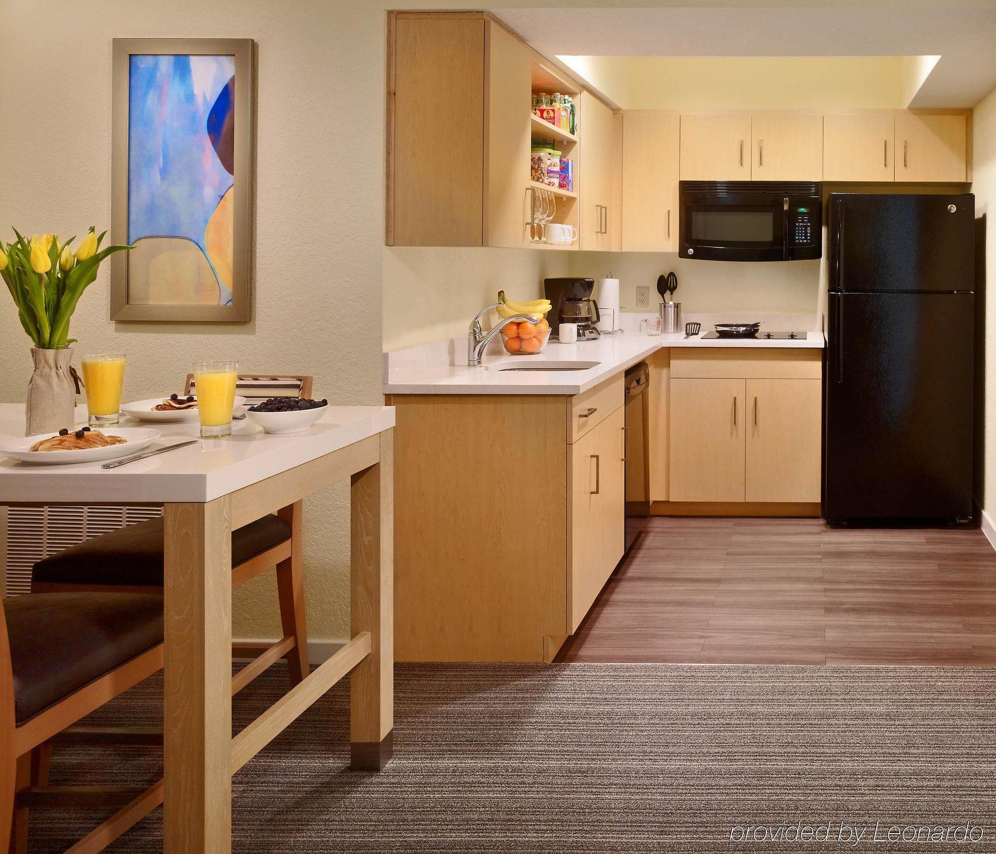 Sonesta Simply Suites Dublin Columbus Exterior photo