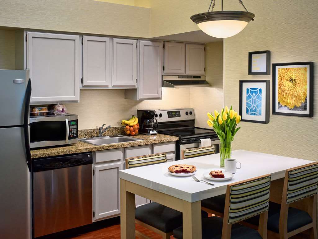 Sonesta Simply Suites Dublin Columbus Room photo